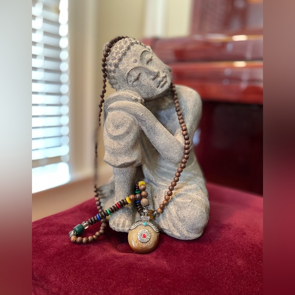 Buddhist Mala Necklace. VGC. Peaceful & Lovely. - Picture 5 of 11